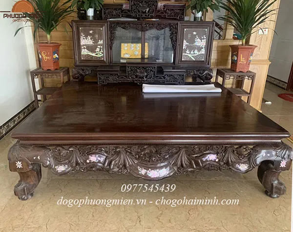 Mẫu sập gụ tủ chè xưa cũ của cha ông xưa.