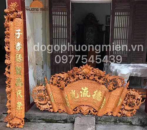 Cuốn thư câu đói chạm hồng trĩ gõ đỏ.