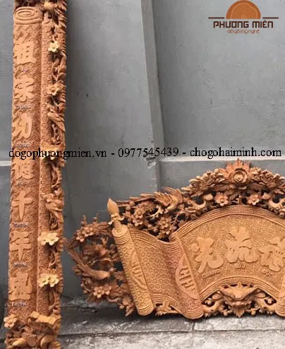 Cuốn thư câu đối gỗ gụ Lào đẹp chất lượng.