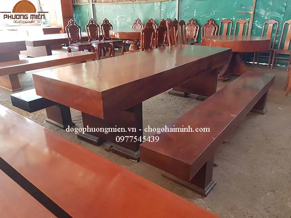 Sofa K3 gỗ gụ nguyên khối.