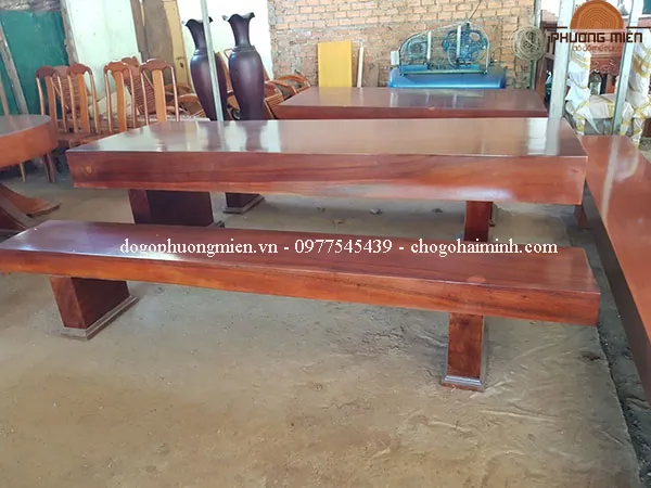 Mẫu sofa K3 nguyên khối gỗ gụ.