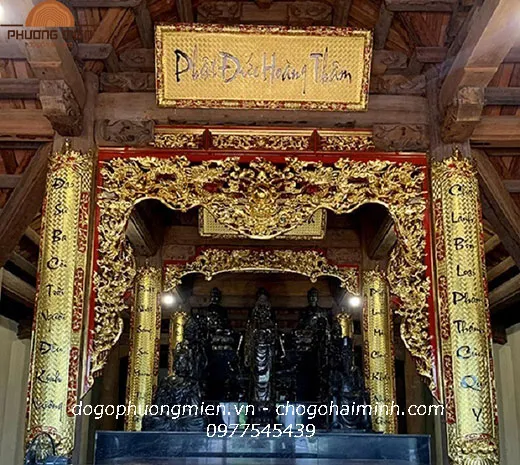 Hoành phi câu đối gỗ sơn thếp vàng đẹp treo nơi thờ cúng