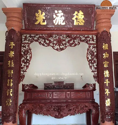 Lắp ráp cửa võng thờ gỗ gụ hoa mai điểu đẹp chất lượng.