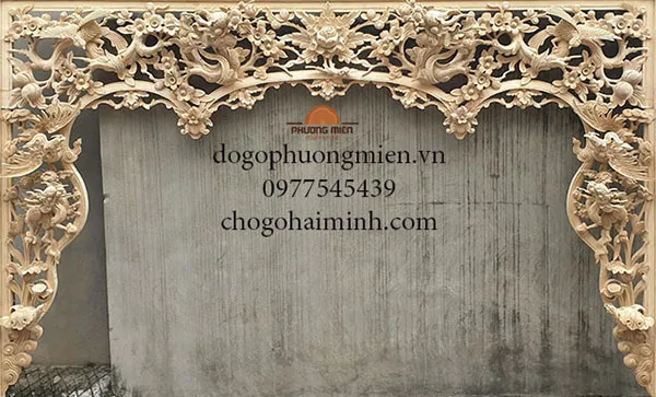 Cửa võng thờ gỗ chạm mai điểu đục tay sắc nét