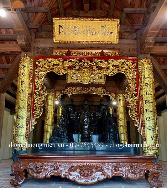 Cửa võng song long chầu nguyệt.