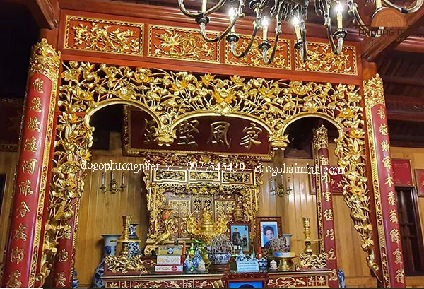 Mẫu cửa võng thờ chạm sen thếp vàng sáng bóng