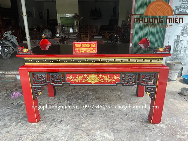 bàn thờ mít sơn nam thếp vàng.