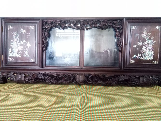 tủ-chè-trúc-mai-cổ xưa-gỗ-gụ.jpg