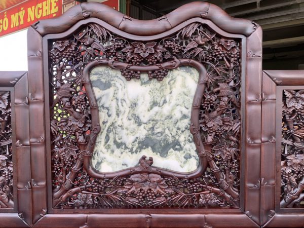 Trường kỷ trúc chạm bách thú gỗ gụ đẹp