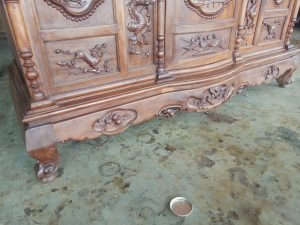 tủ thờ gỗ gụ đục tứ linh