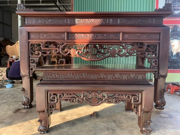 bàn thờ chân quỳ gỗ gụ