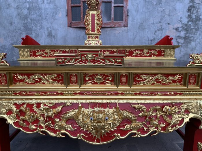 sập thờ tứ linh được sơn son thiếp vàng