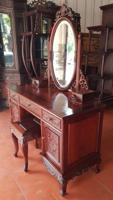 bàn-trang-điểm-gỗ-gụ-đẹp.jpg