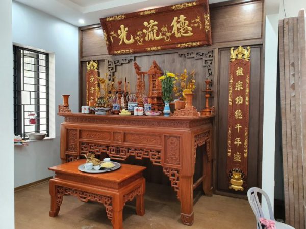 Bàn thờ gỗ đơn giản đẹp
