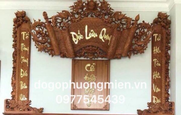 Cuốn thư câu đối mai gỗ gụ