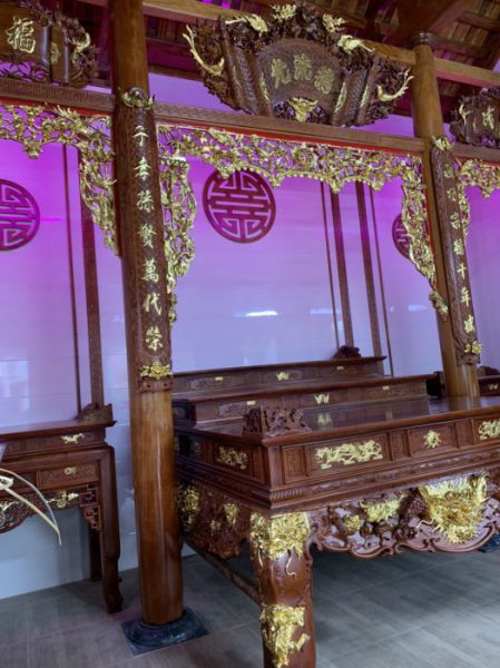 sập thờ tam cấp gỗ gụ thiếp điểm vàng đài loan