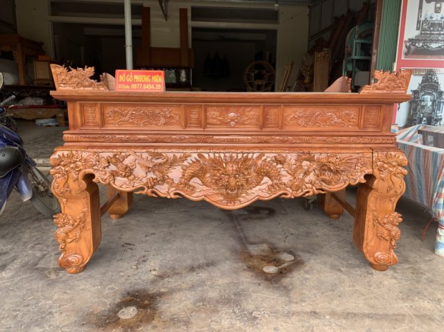 Bàn thờ gia tiên gỗ tự nhiên đẹp