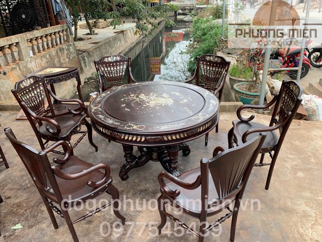 Bàn ghế kiểu trung quốc gỗ gụ Gia Lai