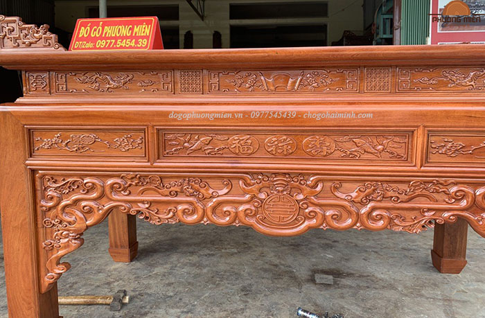 Mẫu bàn thờ án gian truyện gỗ hương đá