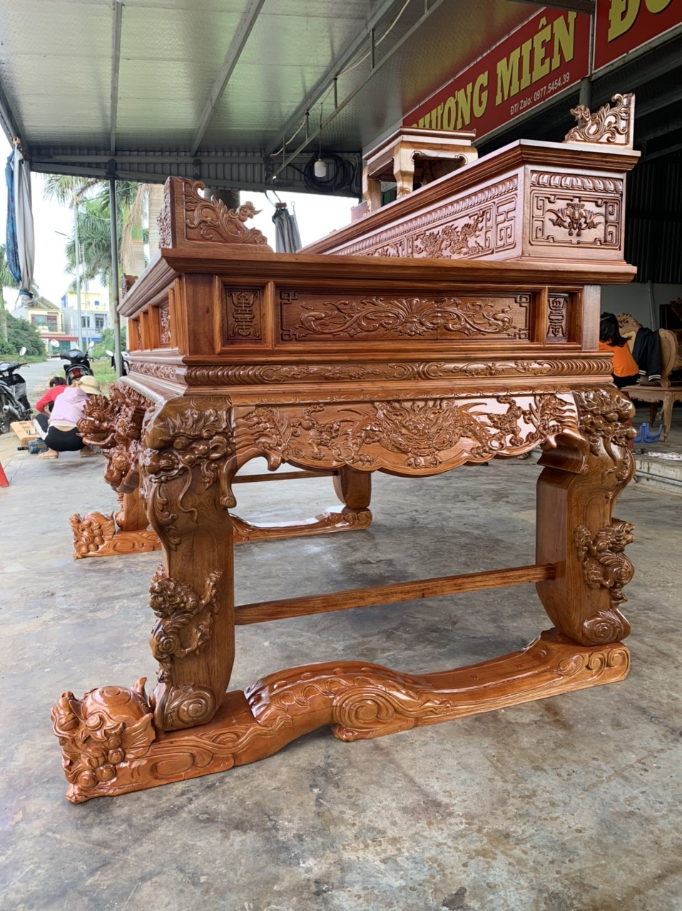 Sập thờ tứ linh nhị cấp gỗ gụ đẹp