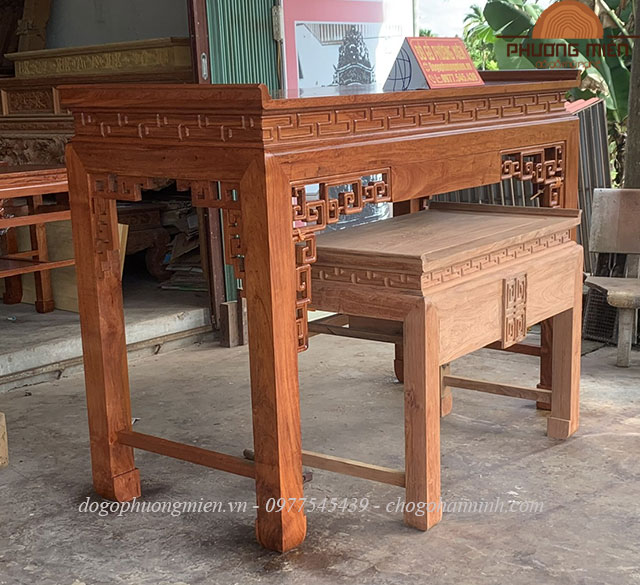 bàn thờ chuyện gỗ hương đá đẹp.